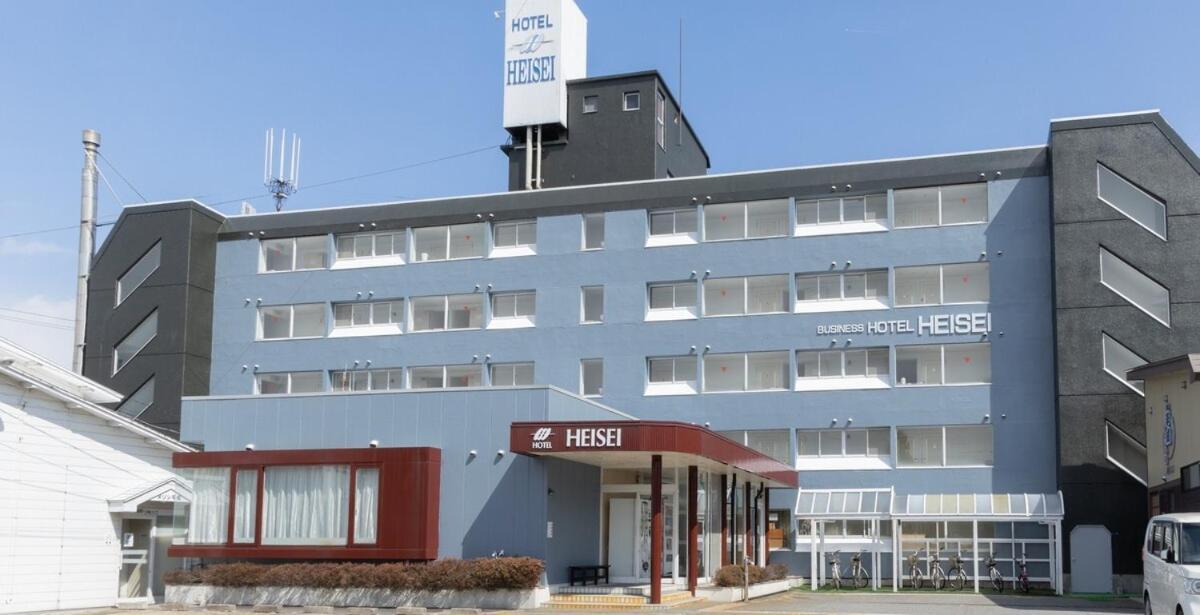 Business Hotel Heisei Yonezawa Buitenkant foto